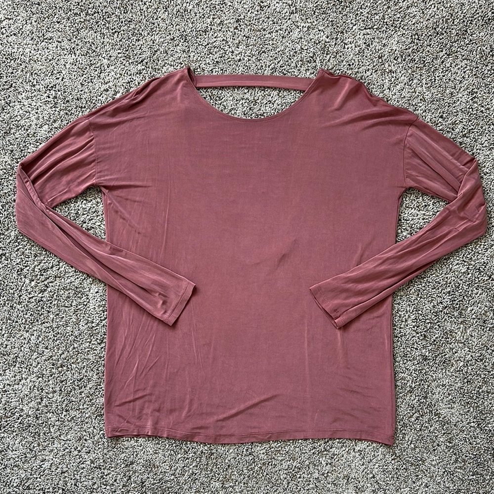 Wilfred Low-Cut Open Back Long Sleeve Shirt
